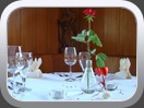 2011 
Eingedeckter Tisch für Verliebte zum Valentintagsmenü 2011 
